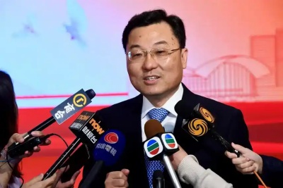 中国驻美大使谢锋：纵容“台独”就是破坏台海稳定，“以台制华”不仅徒劳而且危险