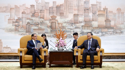 上海市委书记陈吉宁会见意大利参议长拉鲁萨