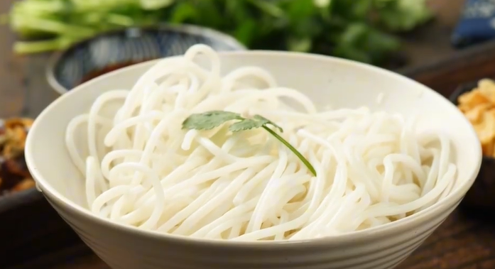 在广西，一碗粉到底有多少种吃法？