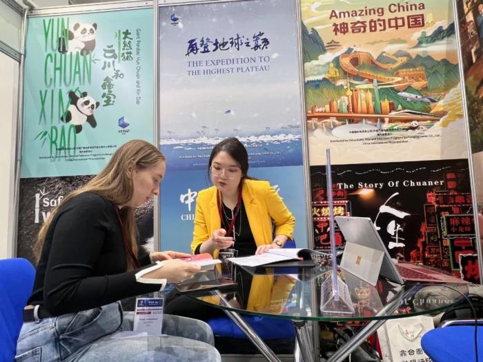 东西问丨白嗣宏：中俄话剧——跨越文化差异的握手