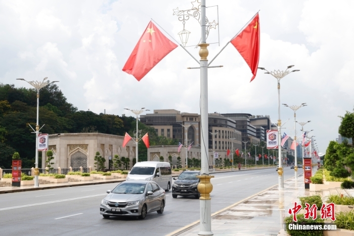 友邻再互动 习近平访马促两国合作开新局