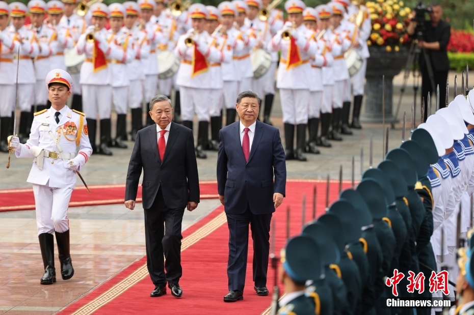 特殊节点访越 习近平以六点举措促推中越命运共同体建设