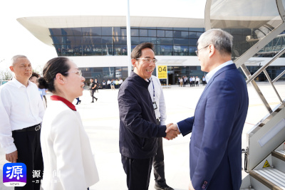 丽水机场成功验证试飞 吴舜泽到机场迎接试飞航班