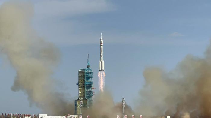 神舟从容再问天 “生命之舟”亮点多