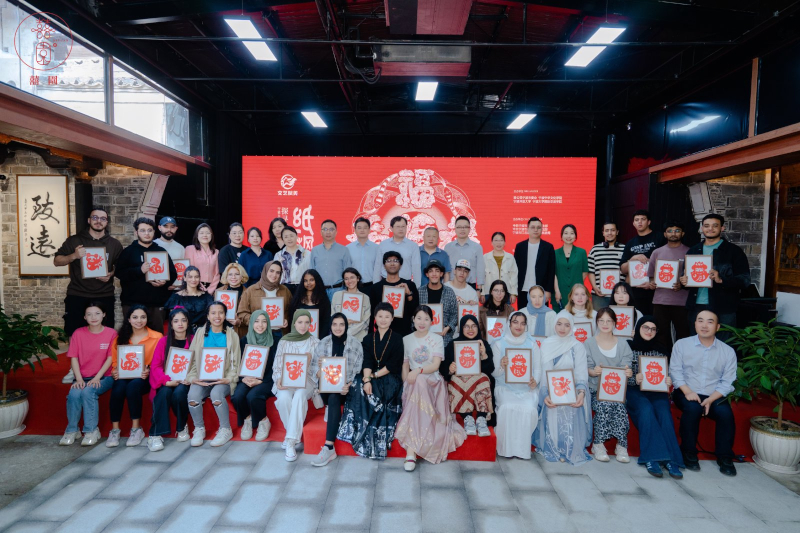 纸艺风华：探寻东方美学——一场跨越千年的非遗文化盛宴在宁波慈城绽放