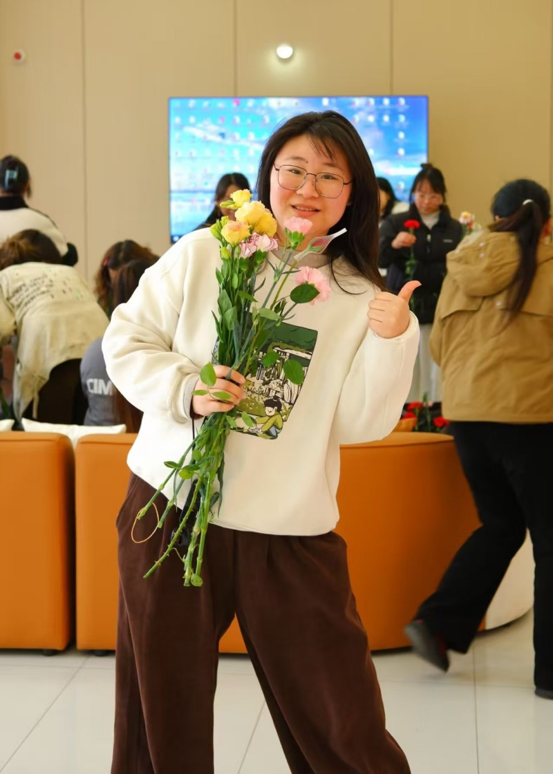 周诗敏：梦想，从上墅私高起航