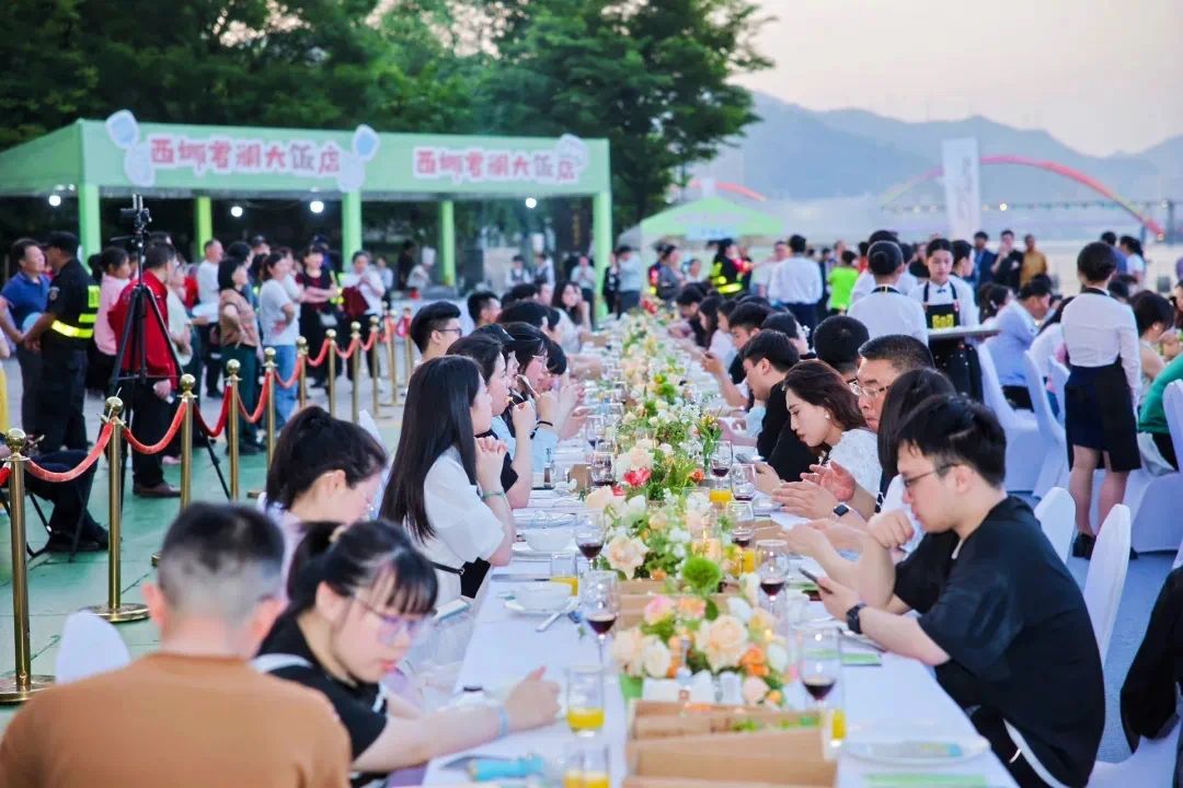 青田独特欧陆风情引来全国游客