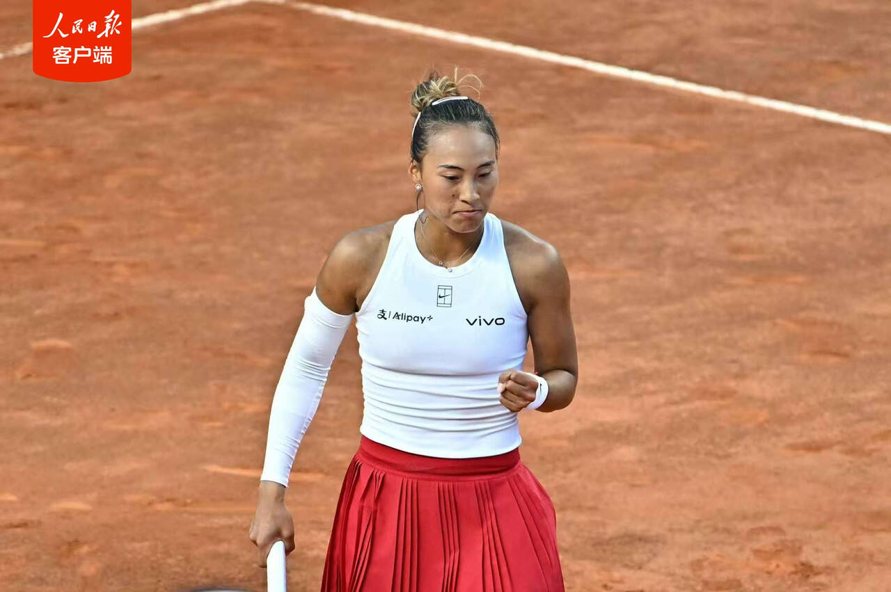 郑钦文连续三年晋级罗马站八强 将再战萨巴伦卡