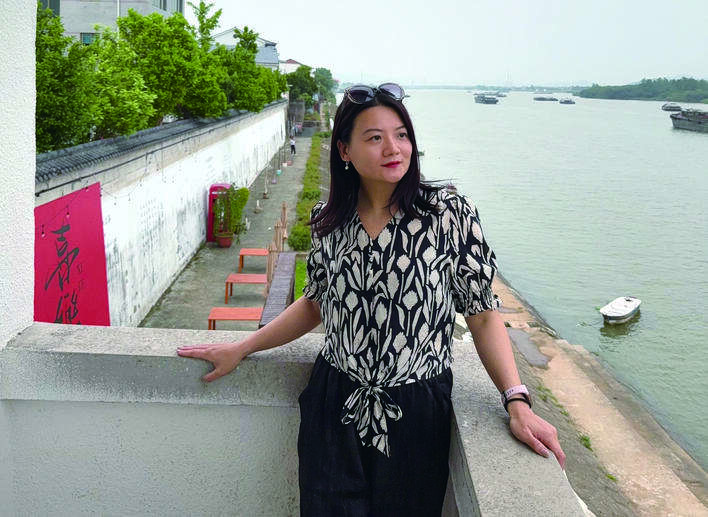 阿尔卑斯山下 兰溪姑娘不一般