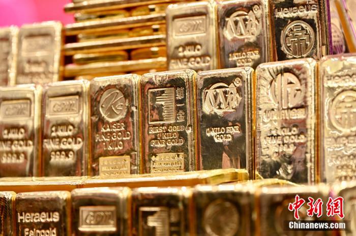 黄金大跌，买入还是卖掉？