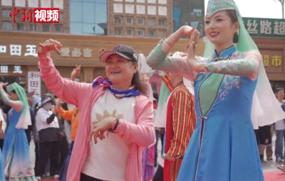 “品美食、赏美景、看歌舞”新疆旅游亚克西