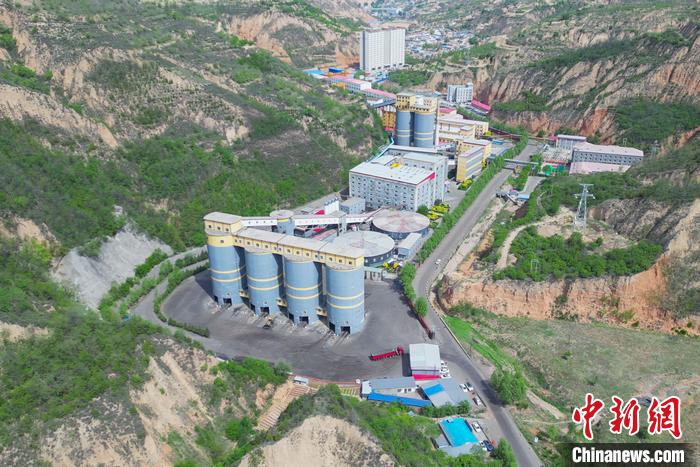 从“黑金”到“绿能” 中国资源型城市重塑发展路径