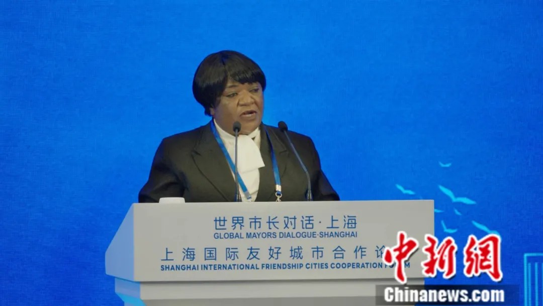 东西问·市长对话丨温得和克市市长：友城上海如何“圈粉”非洲民众？