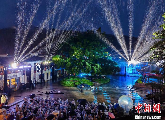 赣江观澜：赣南这座“戏剧小镇”何以连接世界？