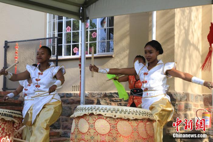 东西问｜武长虹：中文国际教育如何促进南非—中国人文交流？