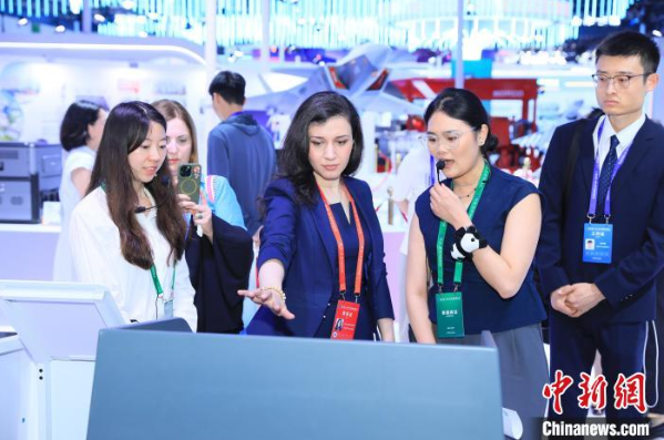 探访“一带一路”科技创新成果展：“四川造”创新科技加速“出海”