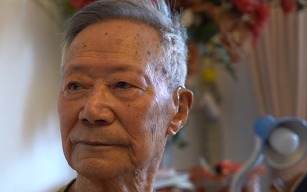 九旬抗战老兵“收到”80年前自己寄出的新年贺卡