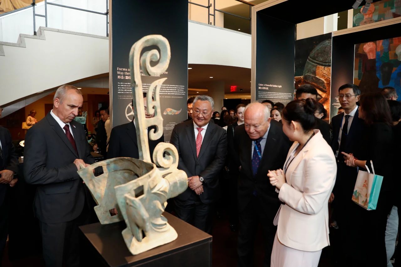 东西问｜齐延平：回望古典思想双峰 开启人权新叙事