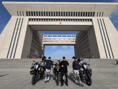 万里“狂飙”：三位青田华侨用摩托丈量欧亚大陆