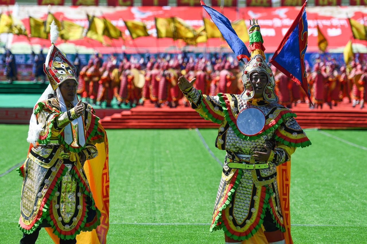 东西问｜斯钦孟和：“活态史诗”《格萨（斯）尔》的传承之变