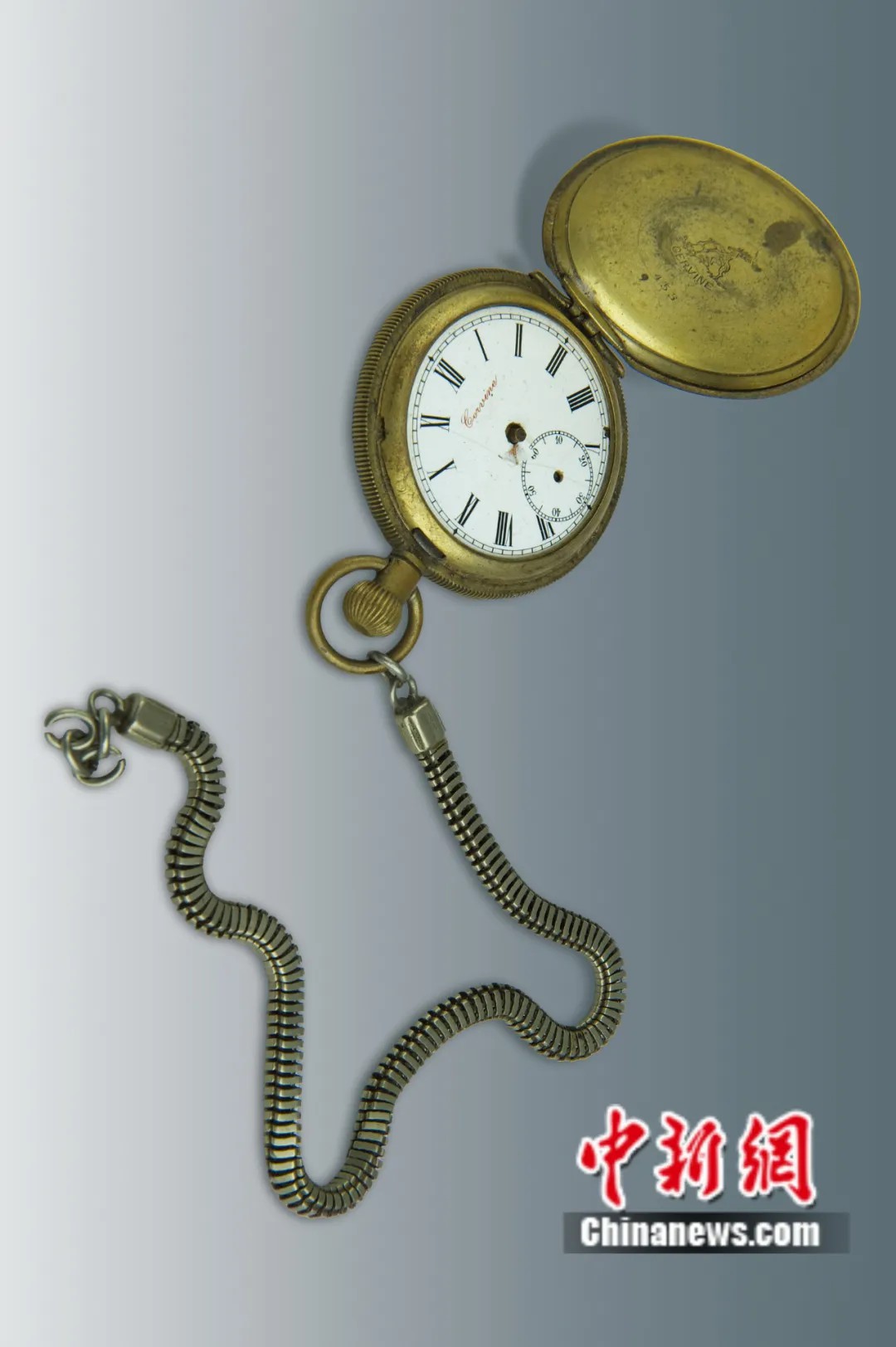 东西问丨贾世杰：一块怀表讲述了怎样的南洋华侨抗日救国故事？