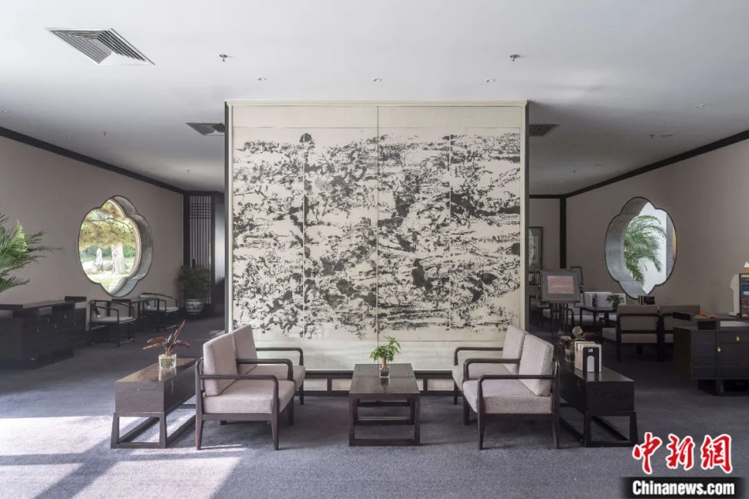 东西问丨贝礼中：贝氏建筑艺术如何让时间“给出一切答案”？