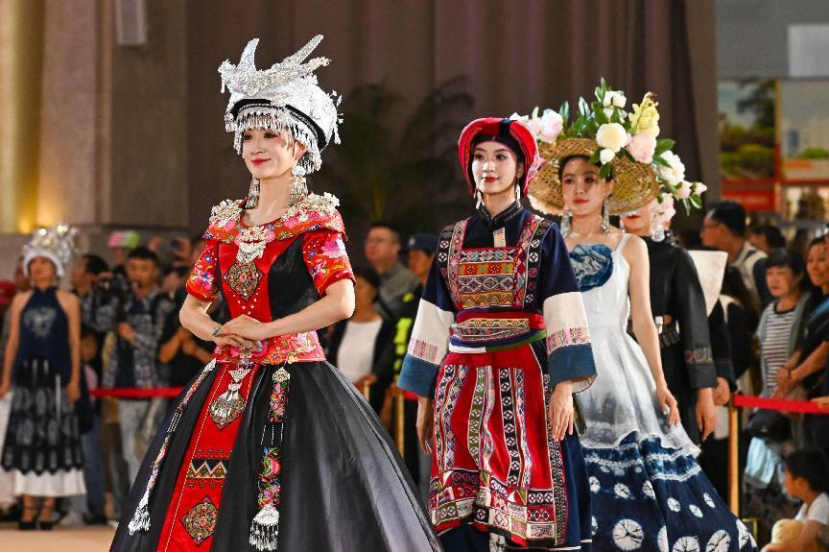 东西问丨王学典：警惕文明隔阂恶化为意识形态对抗