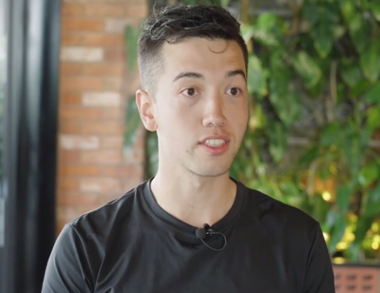 新时代，我在中国丨英国小伙汤米·林赛：从嘉峪关跑到丹东，在徒步中看见多元中国