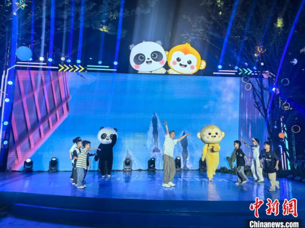 中国霹雳舞国家队队长商小宇：向世界展示霹雳舞中国风