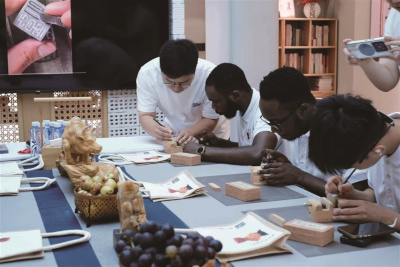 温职院国际学生篆刻温州印记 实践基地落户鹿城