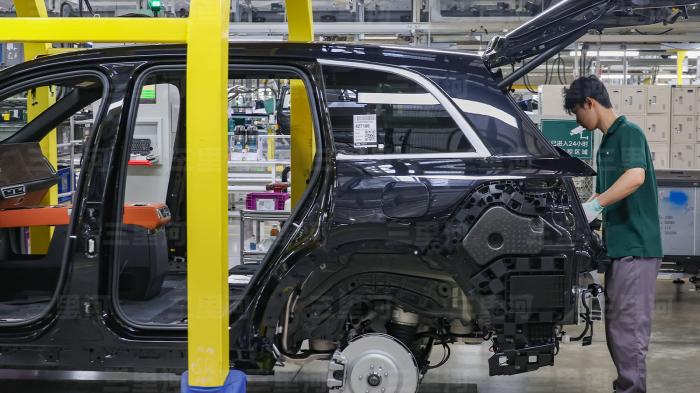 国常会部署组合拳护航新能源汽车产业健康发展