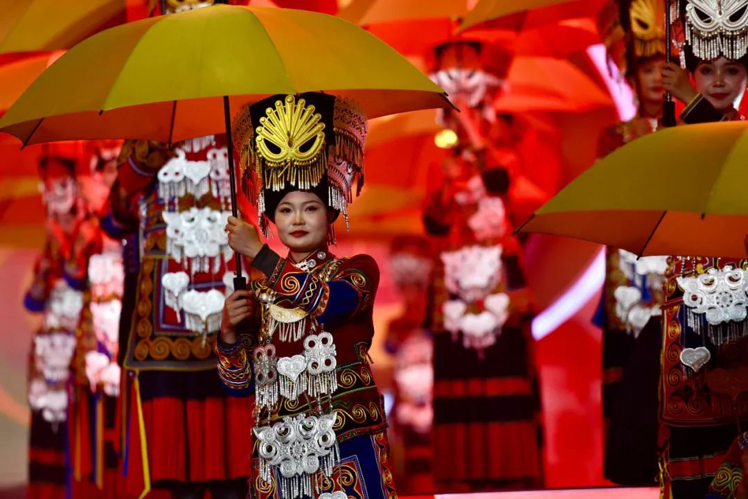 东西问丨曲比阿果：火把节何以成为中华民族共享的节日文化符号？