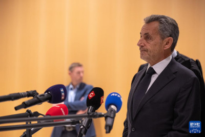 因非法接受卡扎菲资助 法国前总统萨科齐被判五年监禁