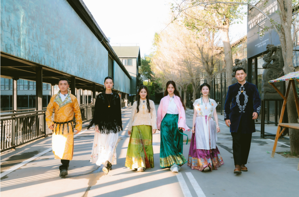 中国电视-《衣锦天下·丝路季》：综述