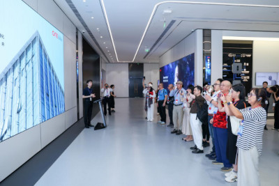 海外华媒参访视源股份 解码中国高科技企业全球化之道