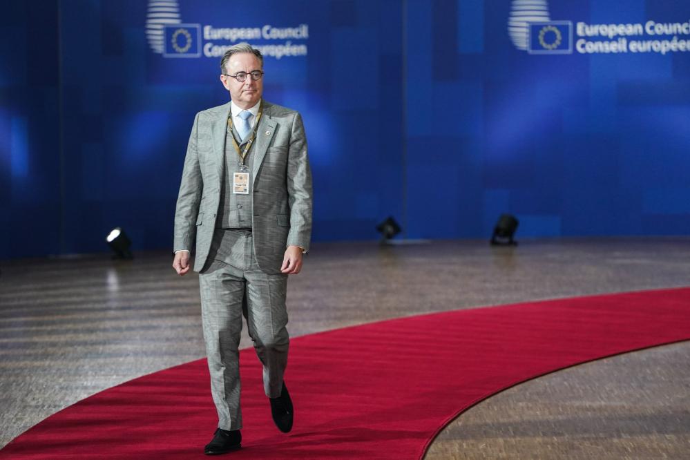 新华社丨欧洲防务自主：理想丰满 现实骨感