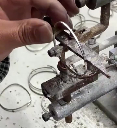 全国首次！“眼镜架制作工”有了“国标”