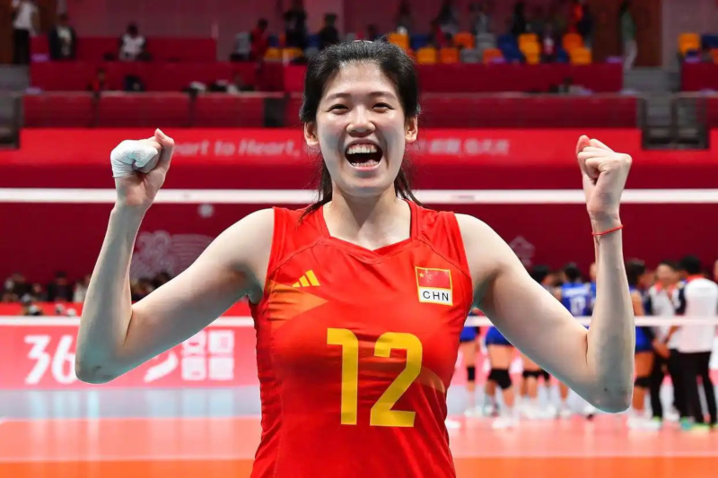 意大利米兰女排俱乐部官宣：李盈莹正式加盟