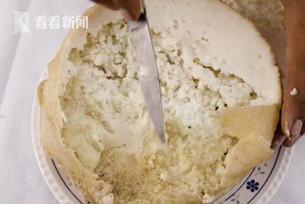 意大利“另类”风味奶酪 活蛆虫生产你敢吃吗？
