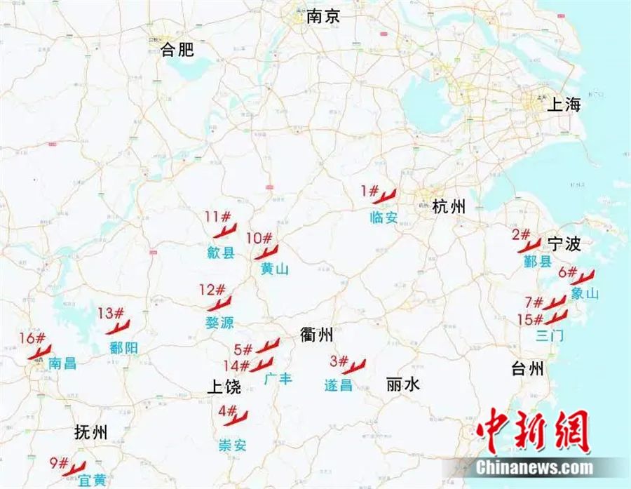 图为“杜立特行动”15架美国轰炸机降落在赣浙闽皖地区的分布图。罗时平 制作