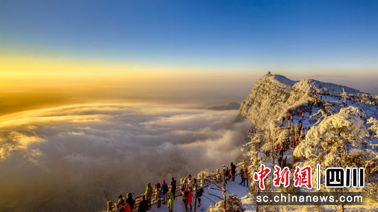 峨眉山景区。