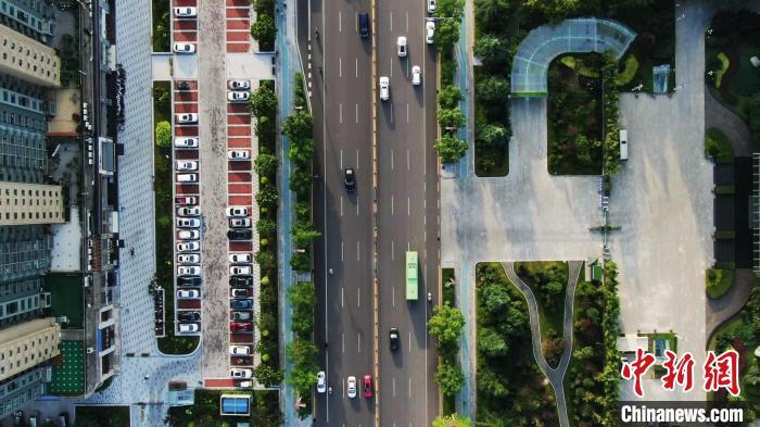 航拍临汾市区街景。 临汾市城市管理局供图