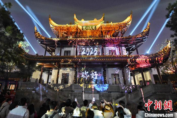 长沙新消费场景解码：政策赋能下的“双向奔赴”