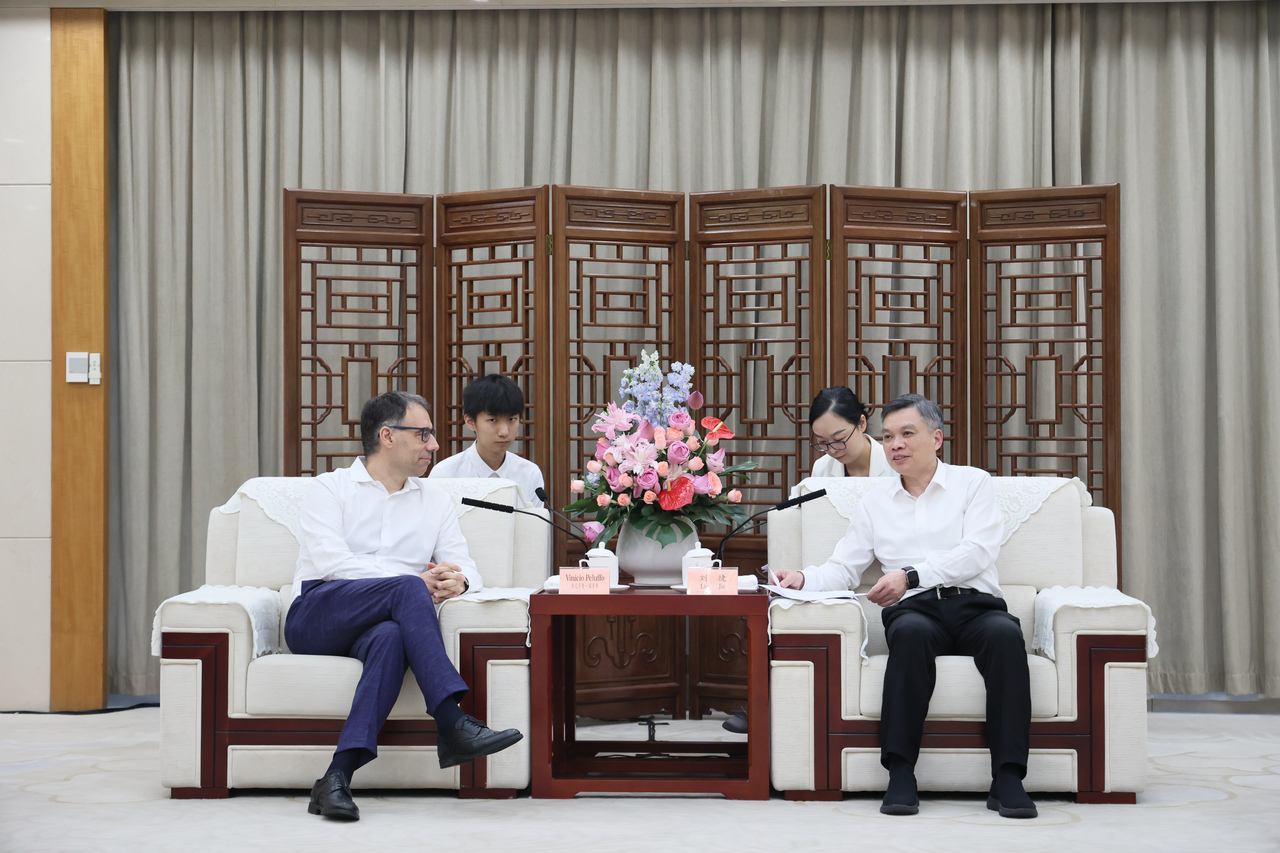 意大利多党政治家代表团访问浙江